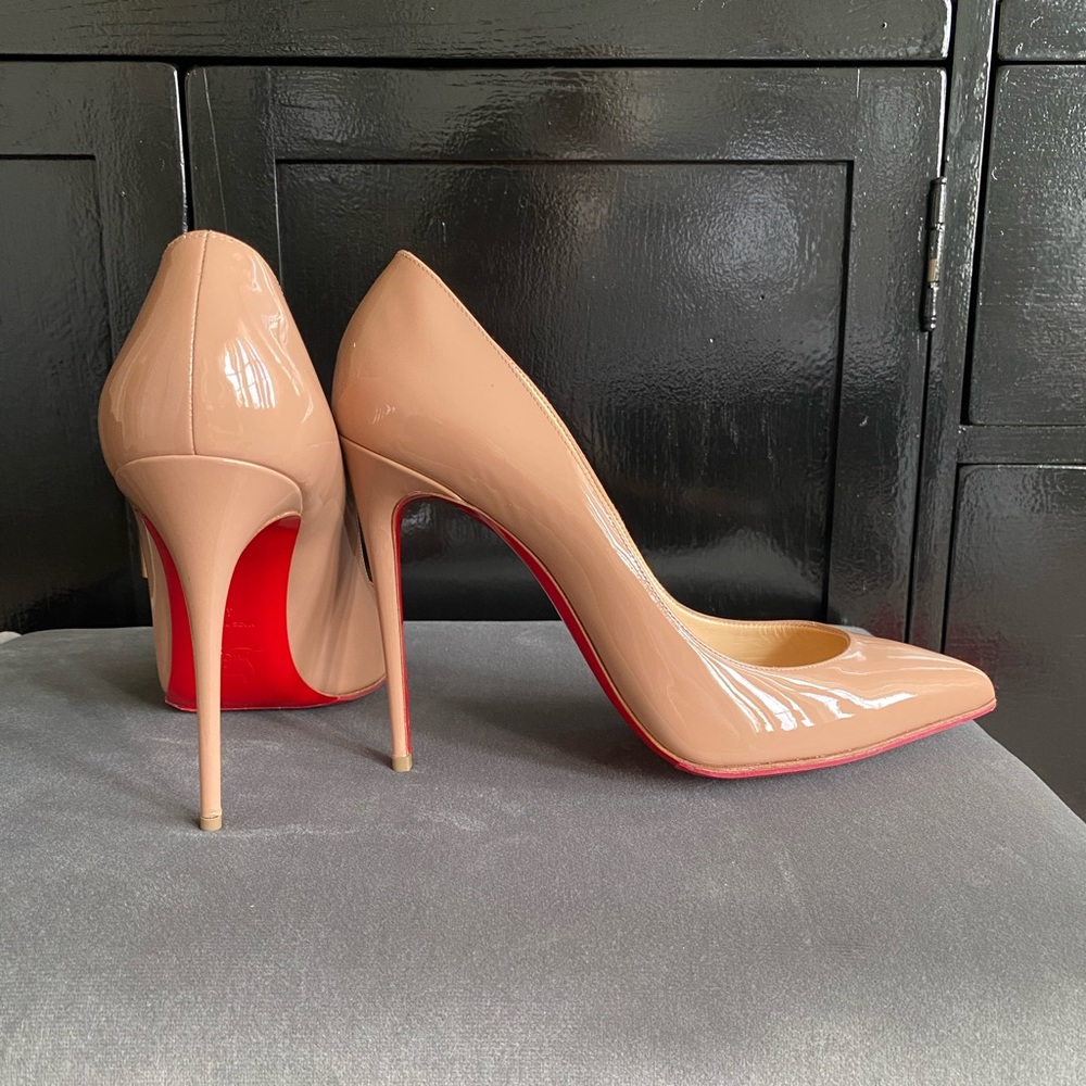 Christian Louboutin - patent leather - nude - 41/9.5